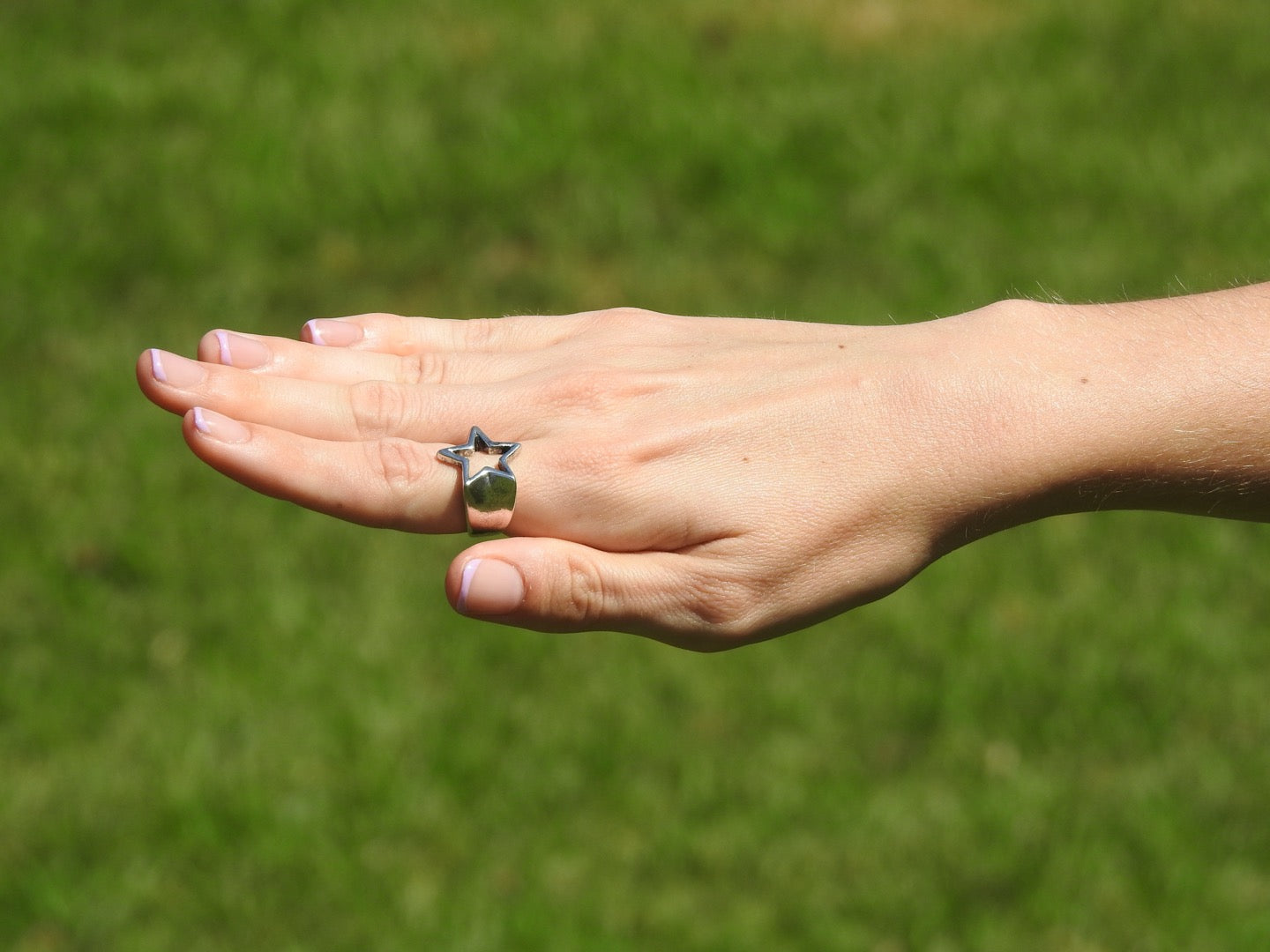 Silver or Gold Cutout Star Ring – Dainty Celestial Jewelry